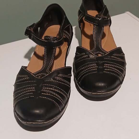 Clarks Wendy Alto T Strap Black Sandals Women's Size 6.5 - Picture 3 of 11